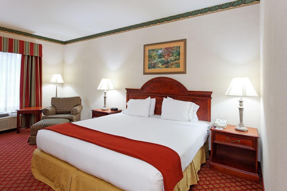 Holiday Inn Express & Suites Tupelo By Ihg Bilik gambar