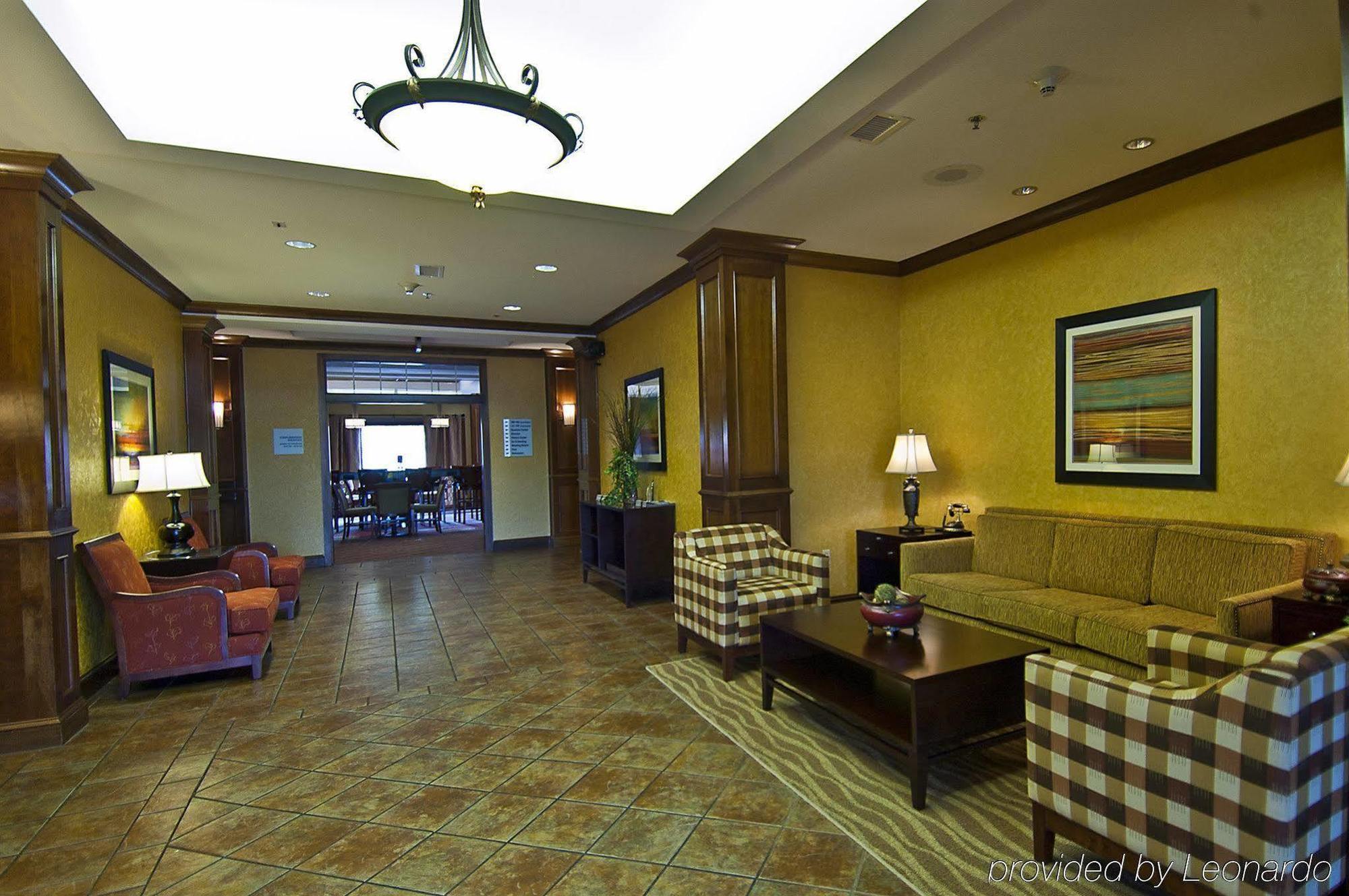Holiday Inn Express & Suites Tupelo By Ihg Dalaman gambar