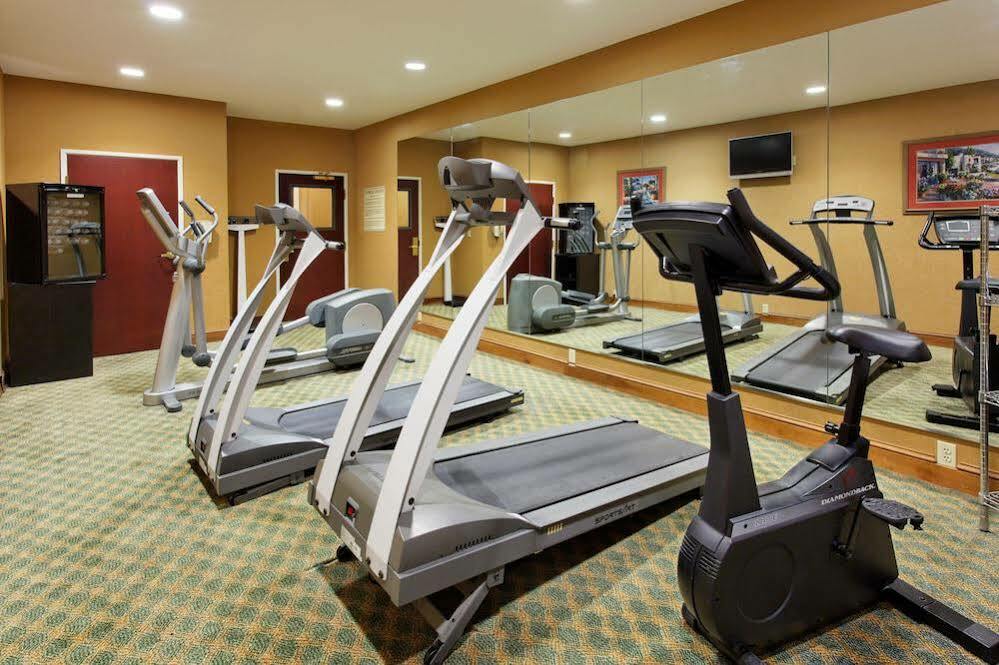 Holiday Inn Express & Suites Tupelo By Ihg Kemudahan gambar